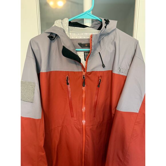 5.11 Tactical Men's Tactical insulated Jacket Size Large orange/gray rare - Picture 2 of 12